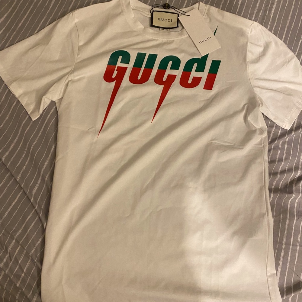 Gucci tshirt